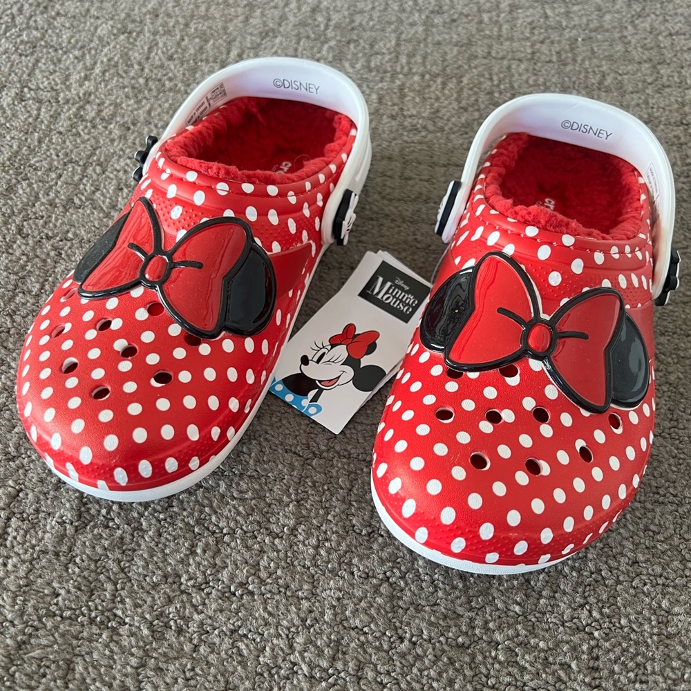 Minnie Mouse Crocs